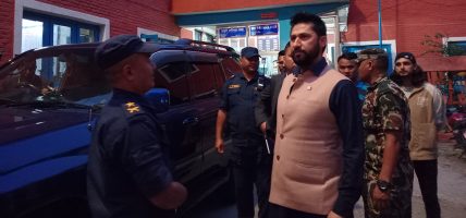 नागरिकका गुनासा सुन्न प्रहरीलाई गृहमन्त्री रविको निर्देशन