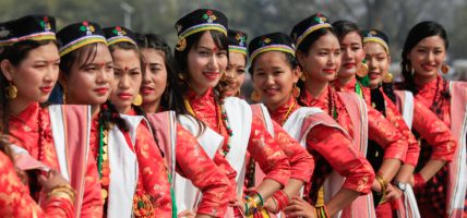 आज सोनाम ल्होछार मनाउँदै