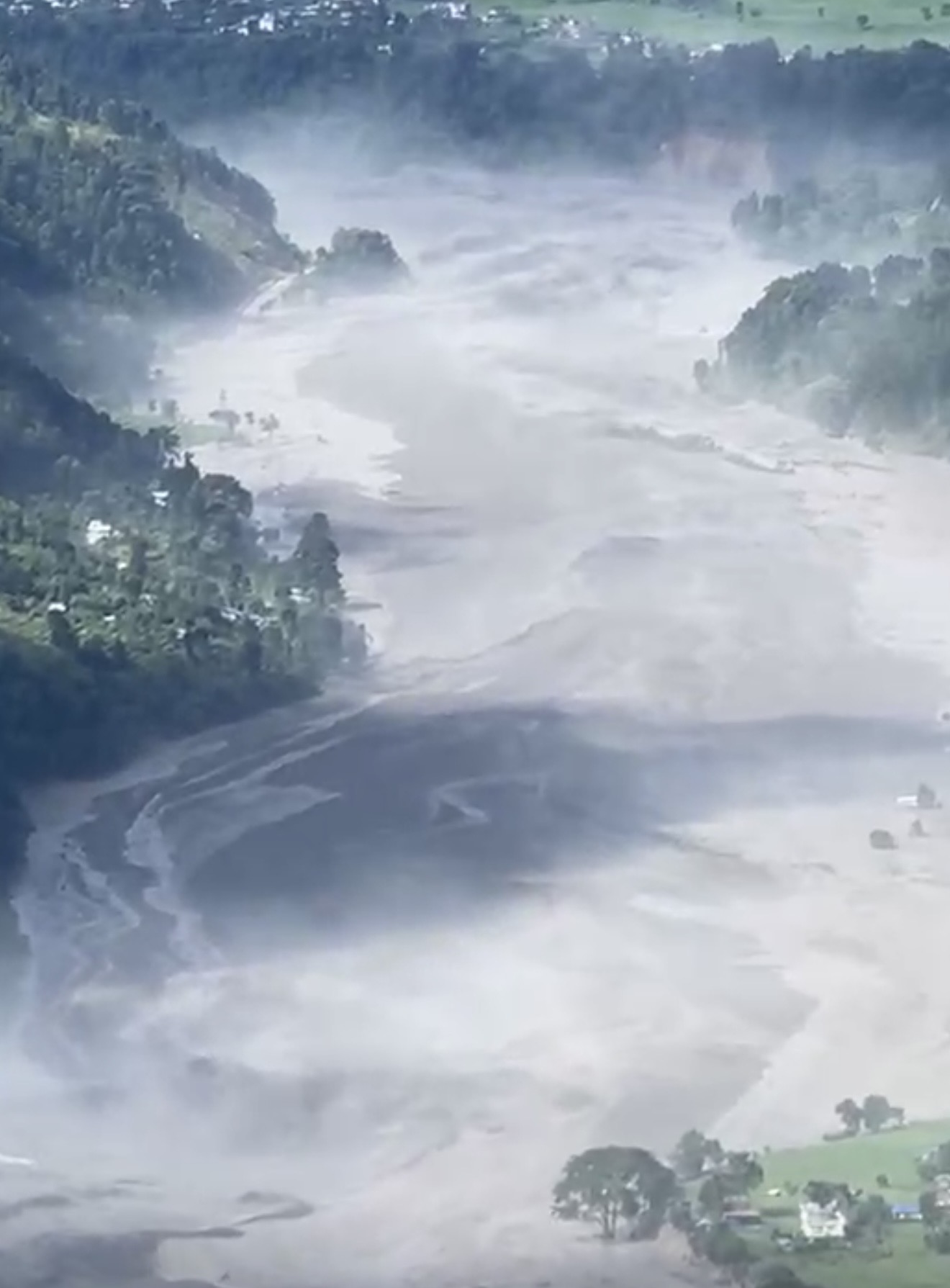 भोटेकोसीमा भयंकर बाढी!